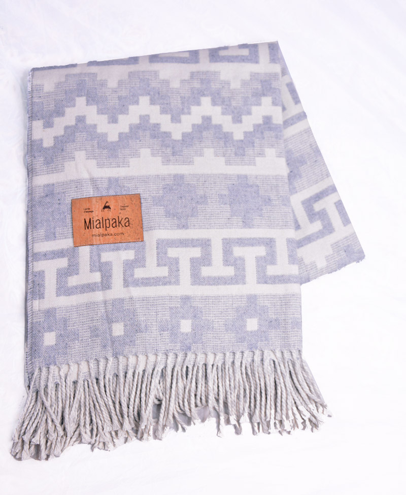 couverture alpaga gris